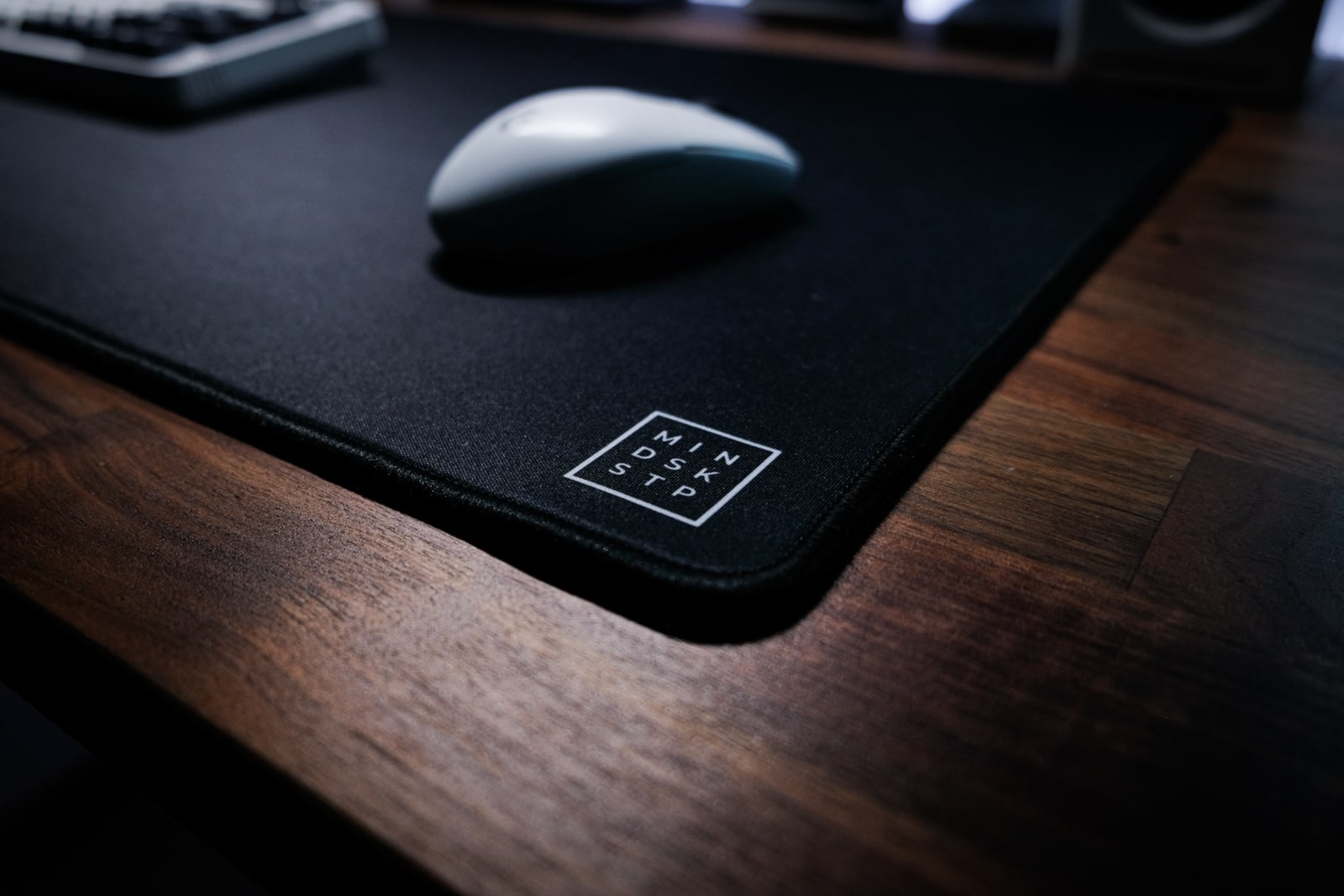 Glide Desk Pad